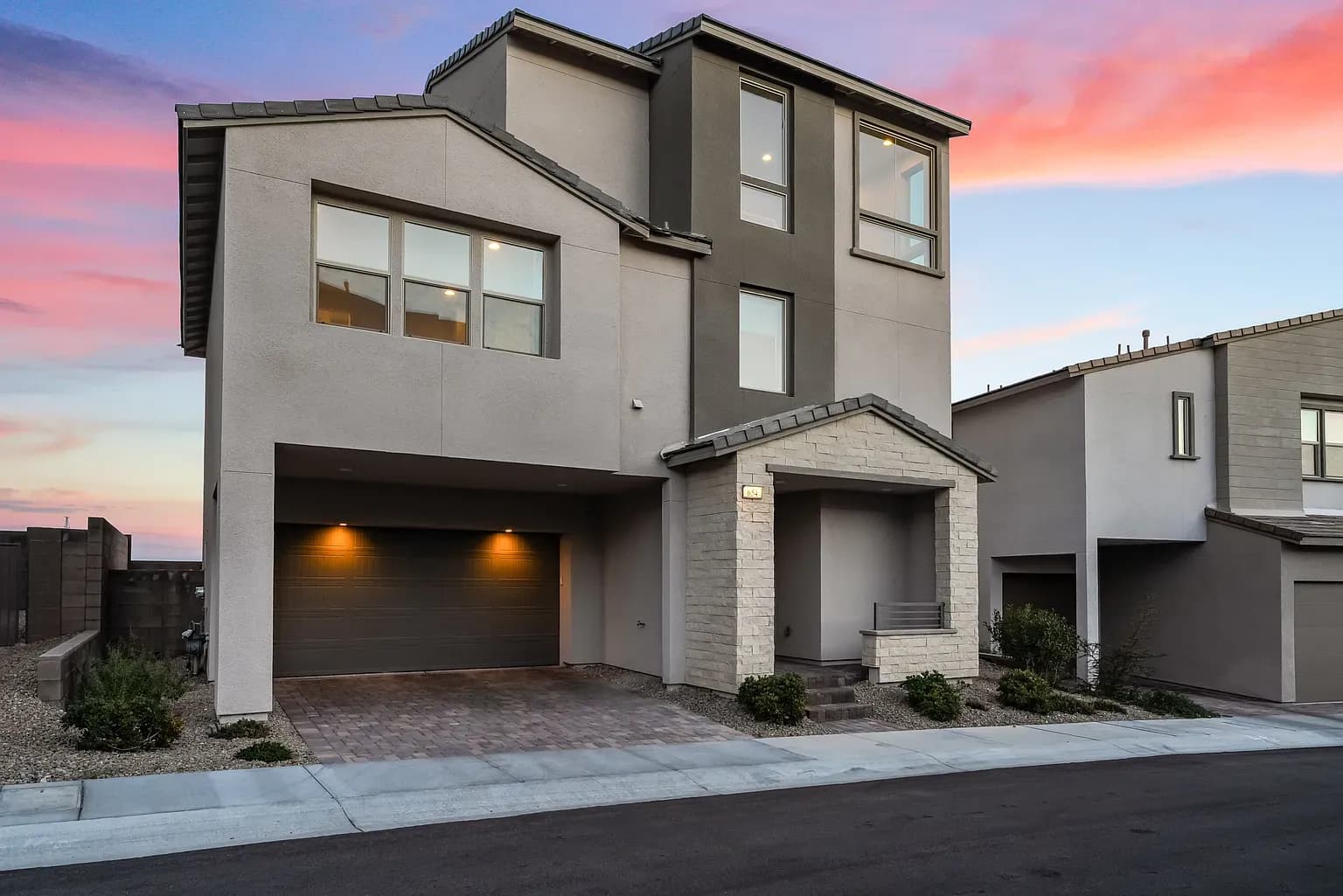 Luxury Home in Summerlin West: Amethyst Point Property Delivers Strip Views and Modern Design