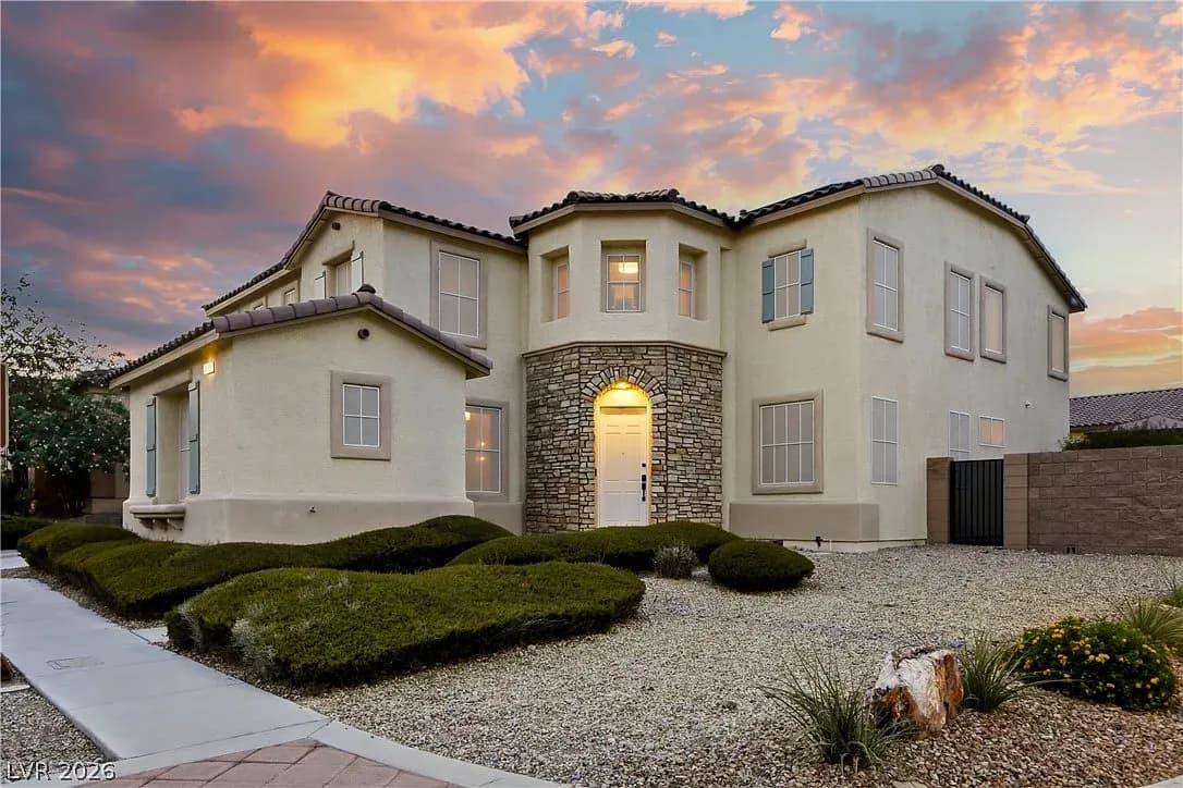 Northwest Las Vegas Home Listed at $824,900 Packs in Nearly 3,750 Square Feet, a Saltwater Pool and Owned Solar