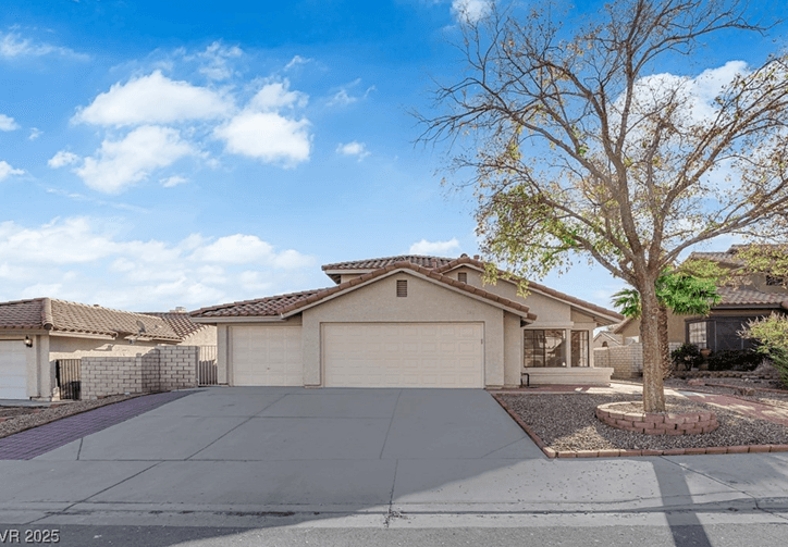 Remodeled & Ready in Green Valley: 340 Templeton Dr, Henderson, NV